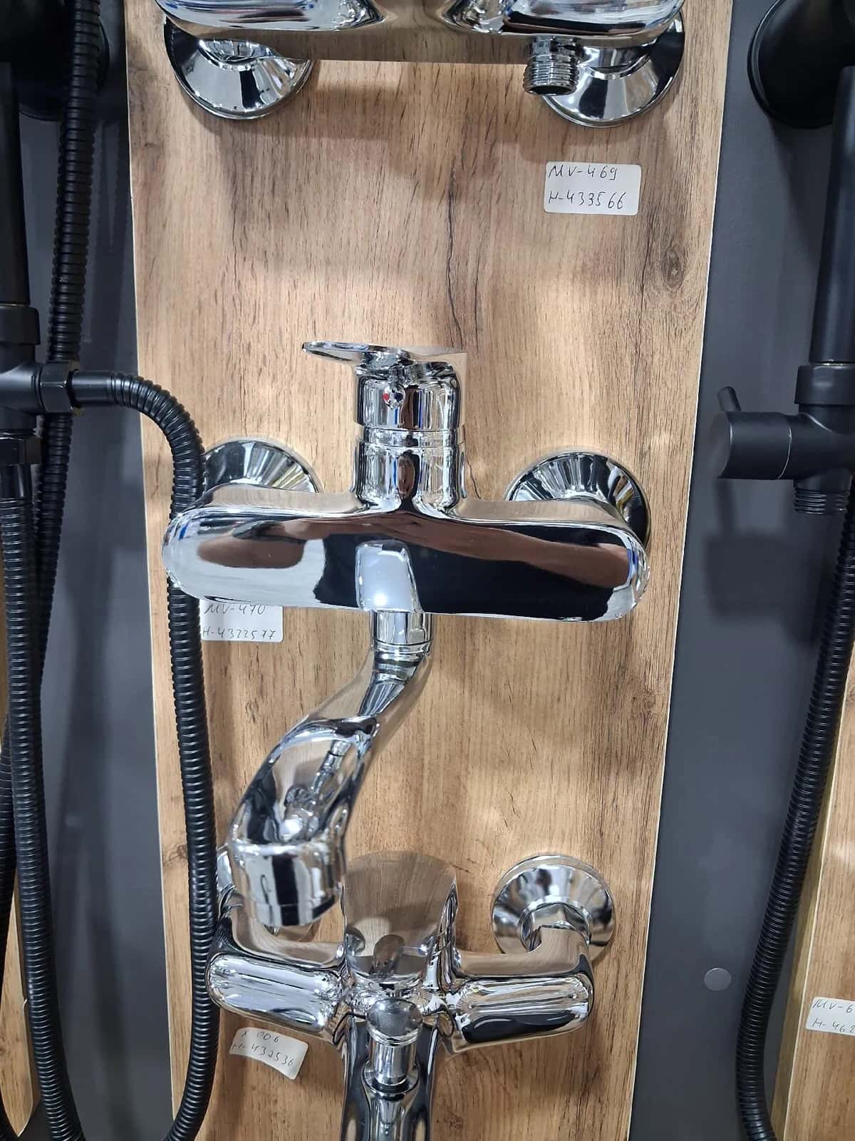 Bathroom faucet, Silver color - Tenderyard