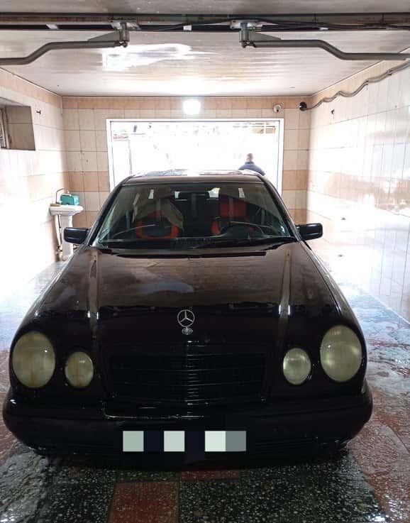 Mercedes E 320, 1997 il, 250000 km, 3.2 L - Tenderyard