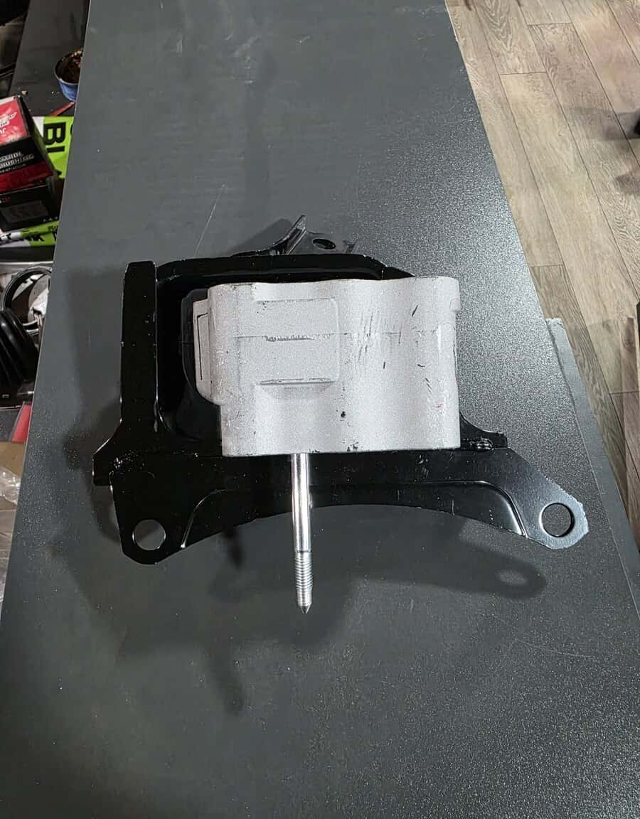 Transmission mount for Toyota Prius 40/50 - Tenderyard