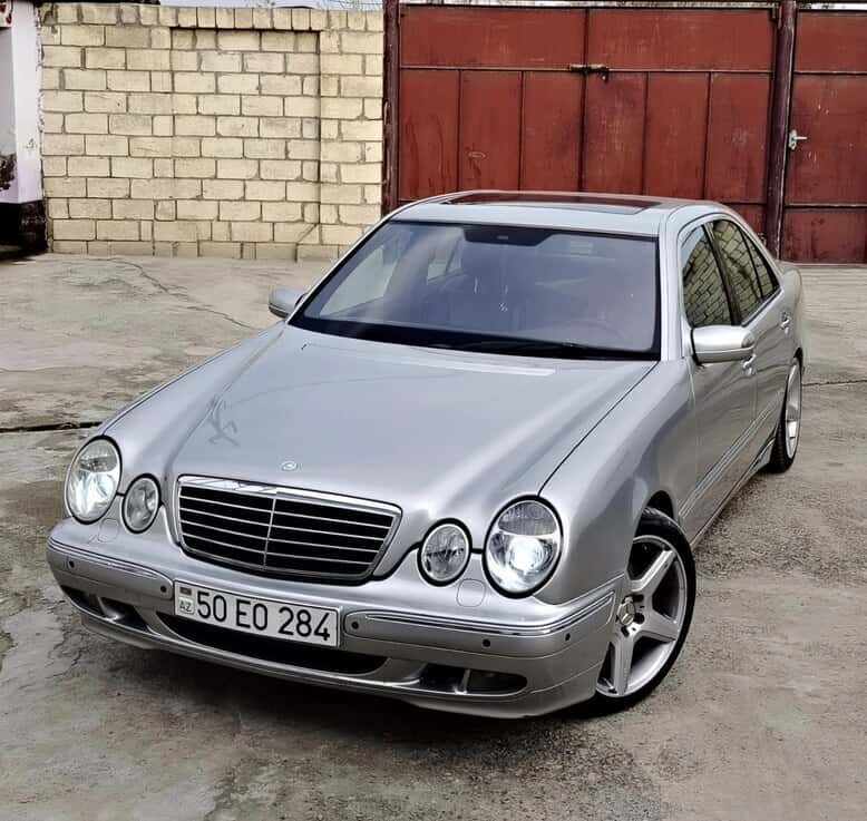 Mercedes E 320, 2001 il, 270000 km, 3.2 L - Tenderyard