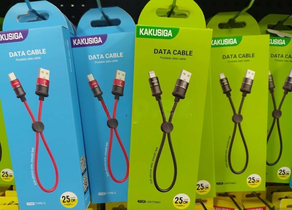 Black data cable, USB - Tenderyard