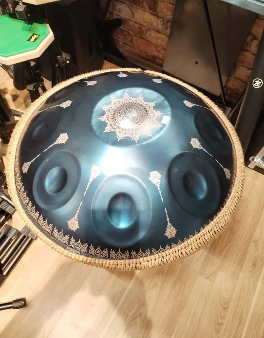 Handpan percussion instrument - Tenderyard