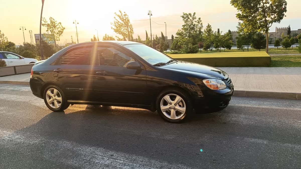 Kia Cerato, 2008 il, 299000 km, 2000 L - Tenderyard