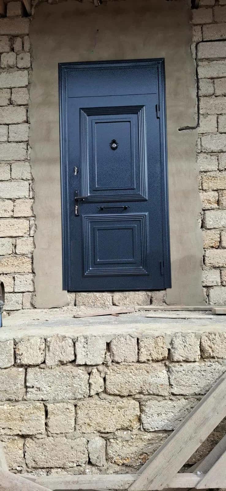 High-quality iron entrance door - Tenderyard