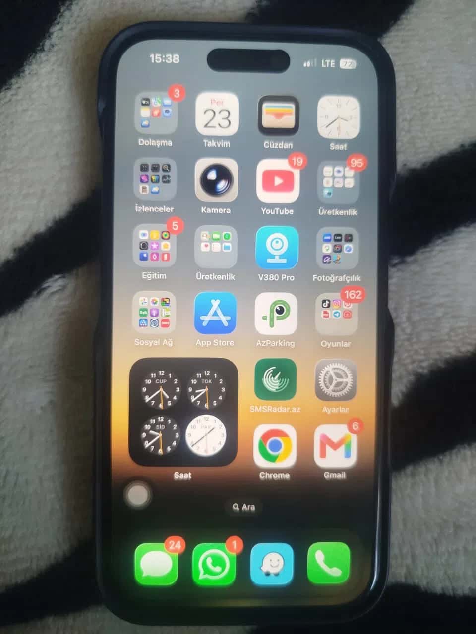 Apple iPhone 16, 8 GB - Tenderyard