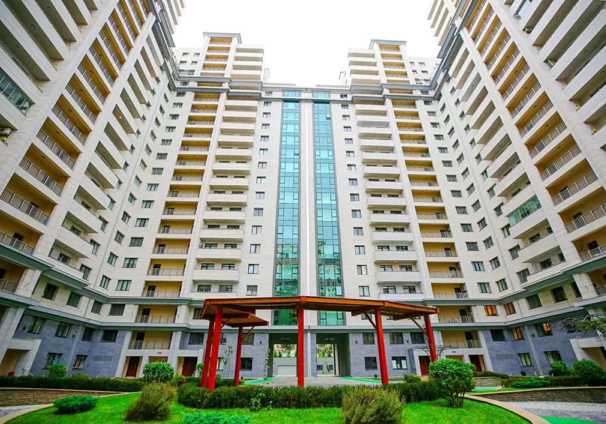 4 otaqlı mənzil 180 m² kirayə verilir - Tenderyard