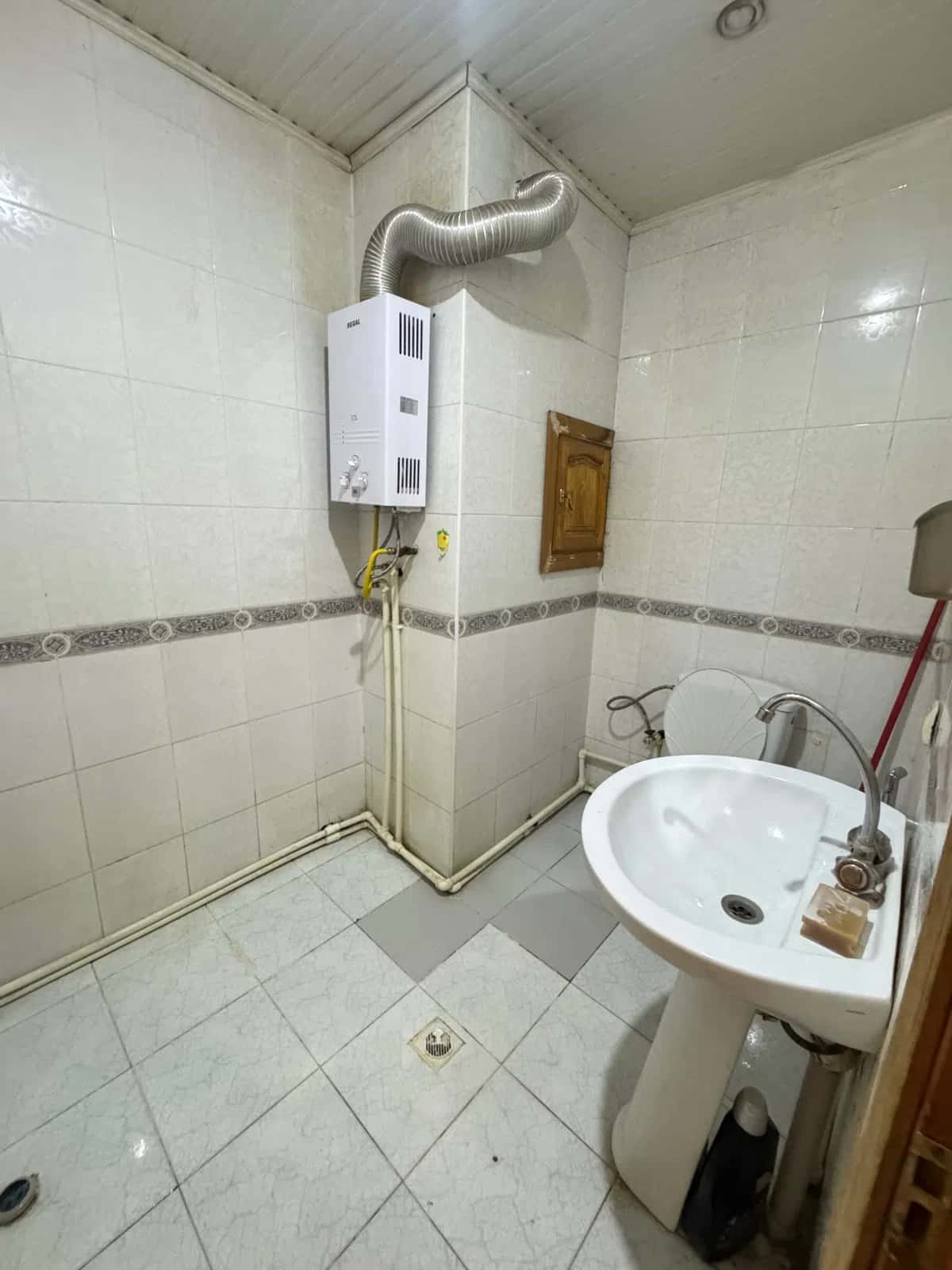 2 otaqlı mənzil 43 m² satılır - Tenderyard