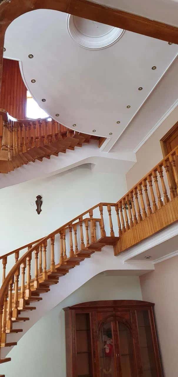 5 otaqlı bağ evi 350 m² satılır - Tenderyard