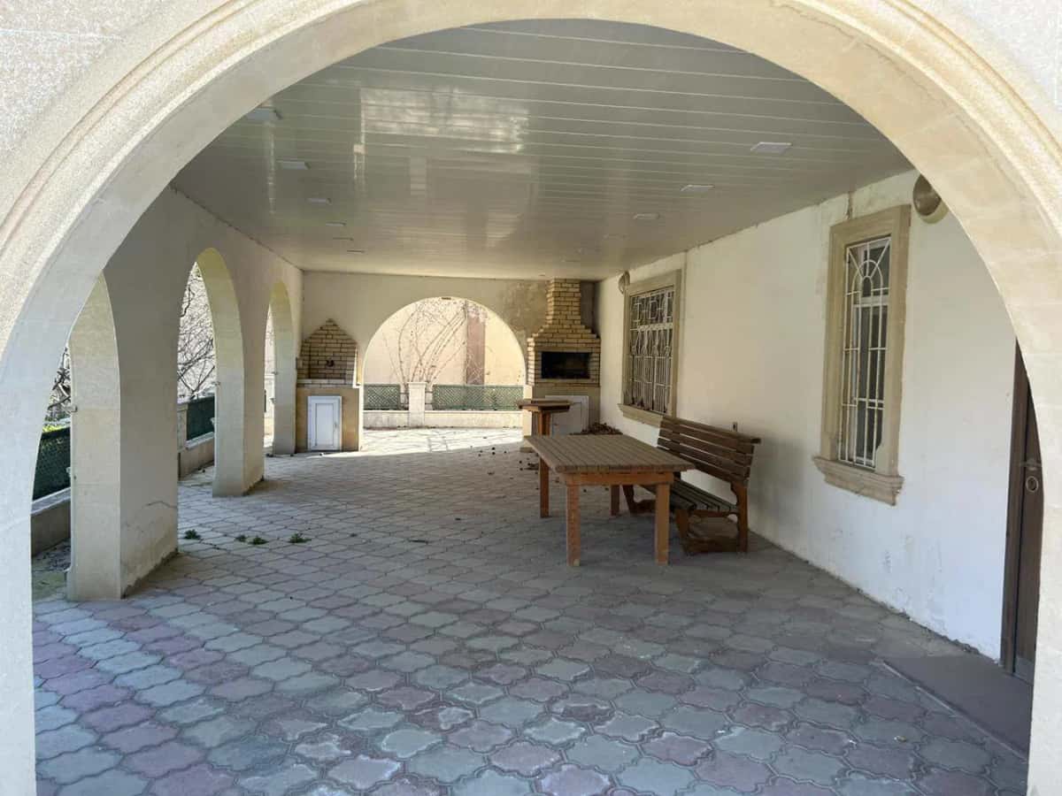6 otaqlı bağ evi 220 m² satılır - Tenderyard