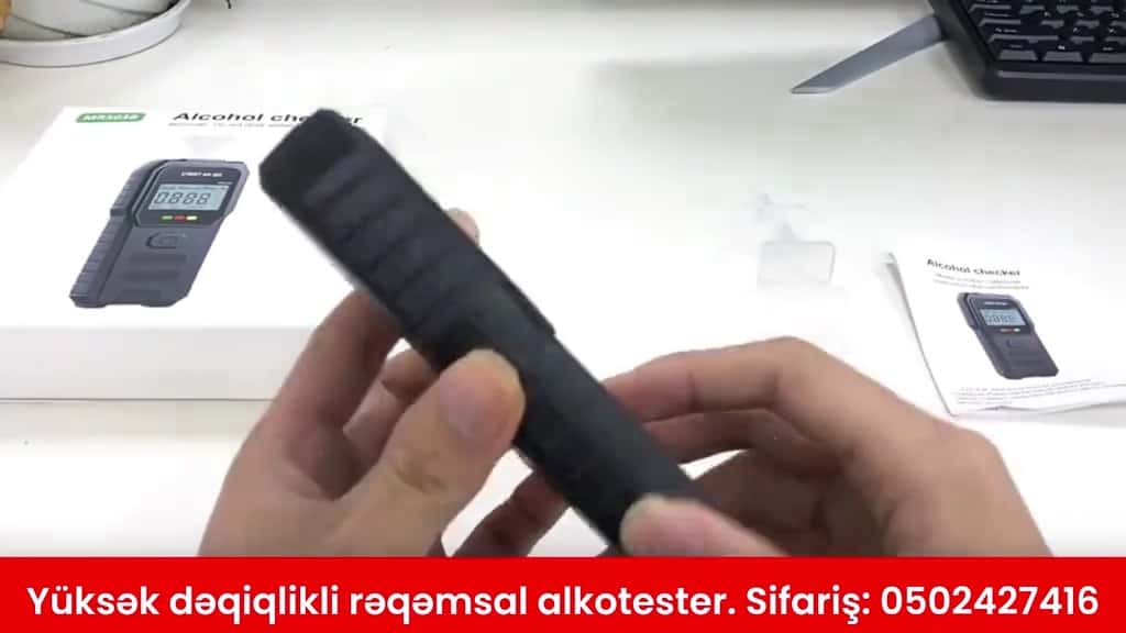 High-precision digital breathalyzer - Tenderyard