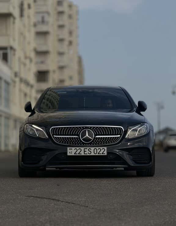 Mercedes E 300 e, 2018 il, 100000 km, 2000 L - Tenderyard