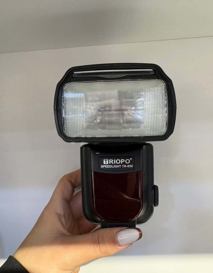 Triopo TR-950 Flash - Tenderyard