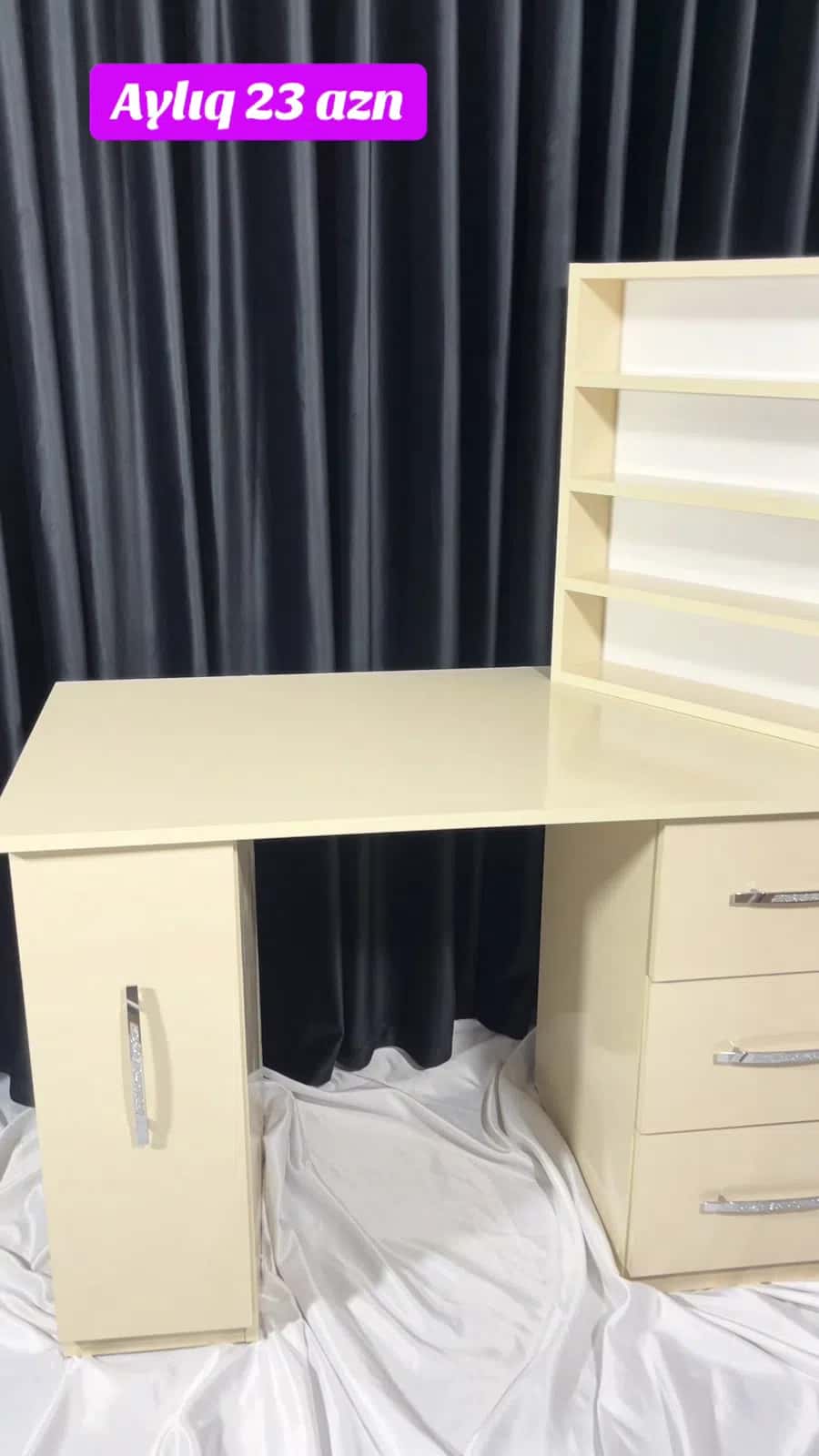 Cosmetology table with mirror and shelf - Tenderyard