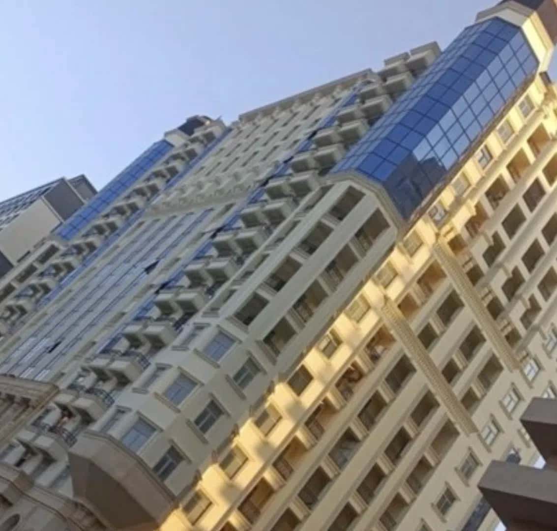 4 otaqlı mənzil 242 m² satılır - Tenderyard