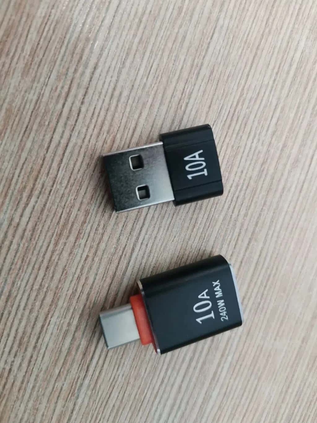 Black data cable, USB - Tenderyard