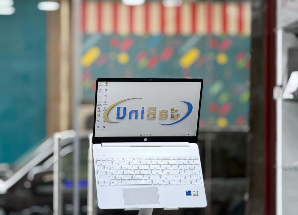 HP brand laptop, White color - Tenderyard