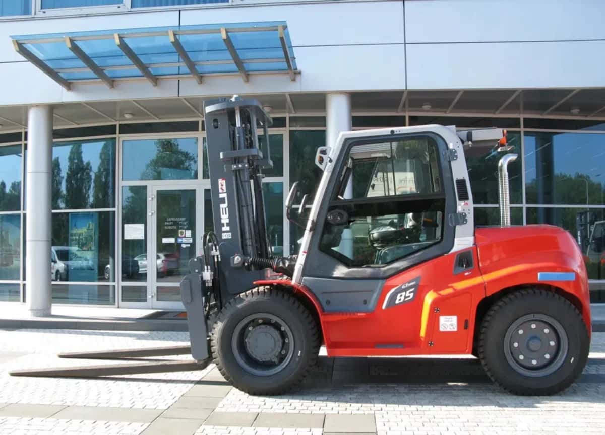 HELI CPCD85 8.5-ton diesel forklift, 2025 model - Tenderyard