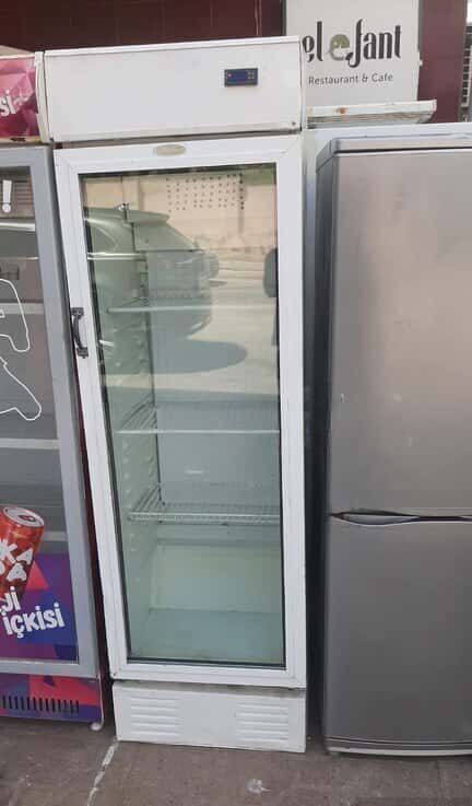 Refrigerated display case in various sizes - Tenderyard
