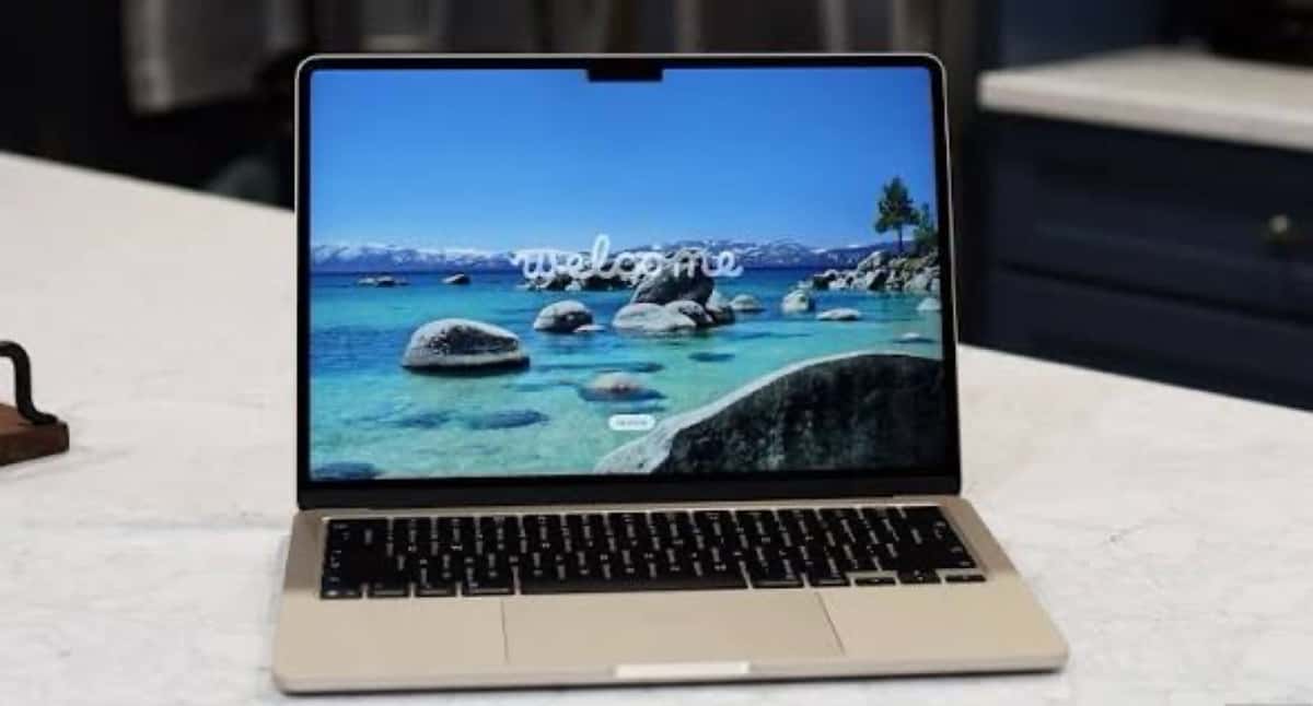 Apple brand laptop, Gray color - Tenderyard