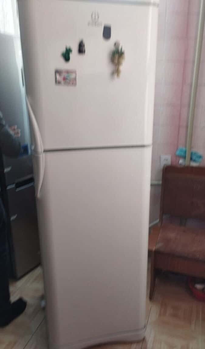 Indesit refrigerator - Tenderyard