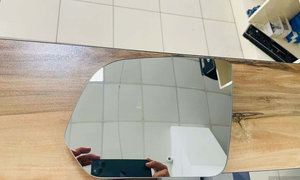 Mirror glass Mercedes W447 2014 - Tenderyard