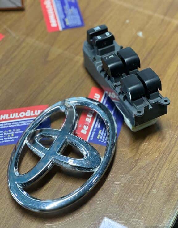 Window switch buttons for Toyota - Tenderyard
