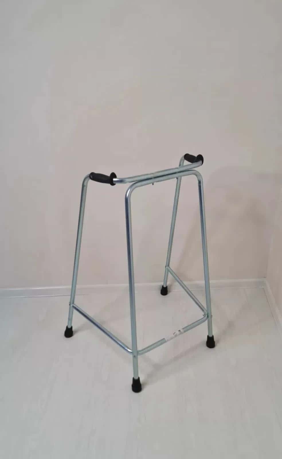 Walking aid walker for patients - Tenderyard