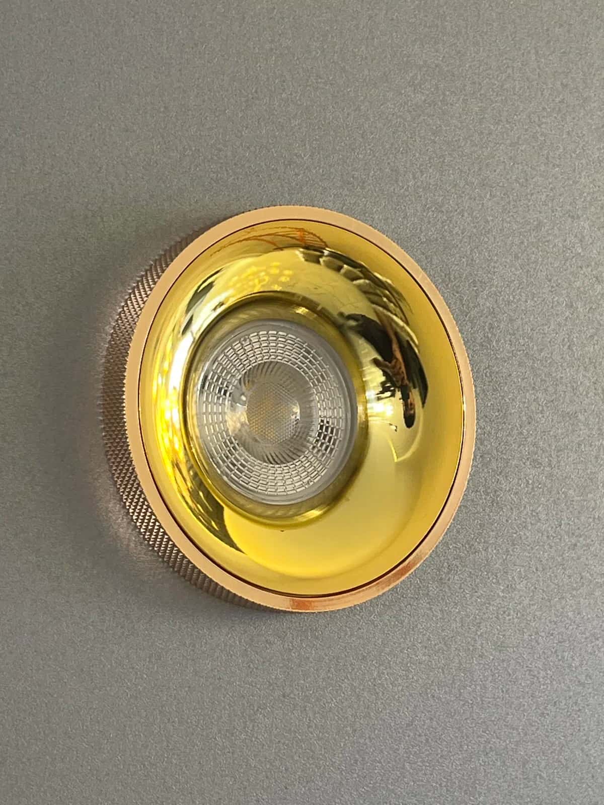 LED lampa, Qızılı rəng - Tenderyard