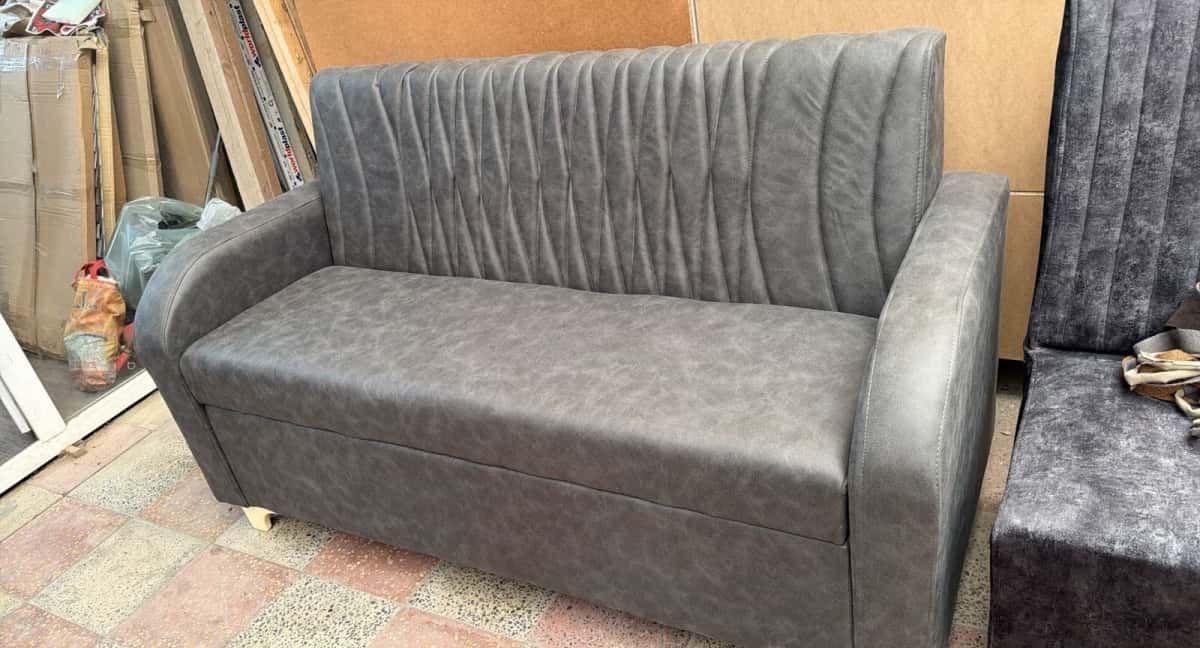 İki yerli divan, Boz rəng - Tenderyard