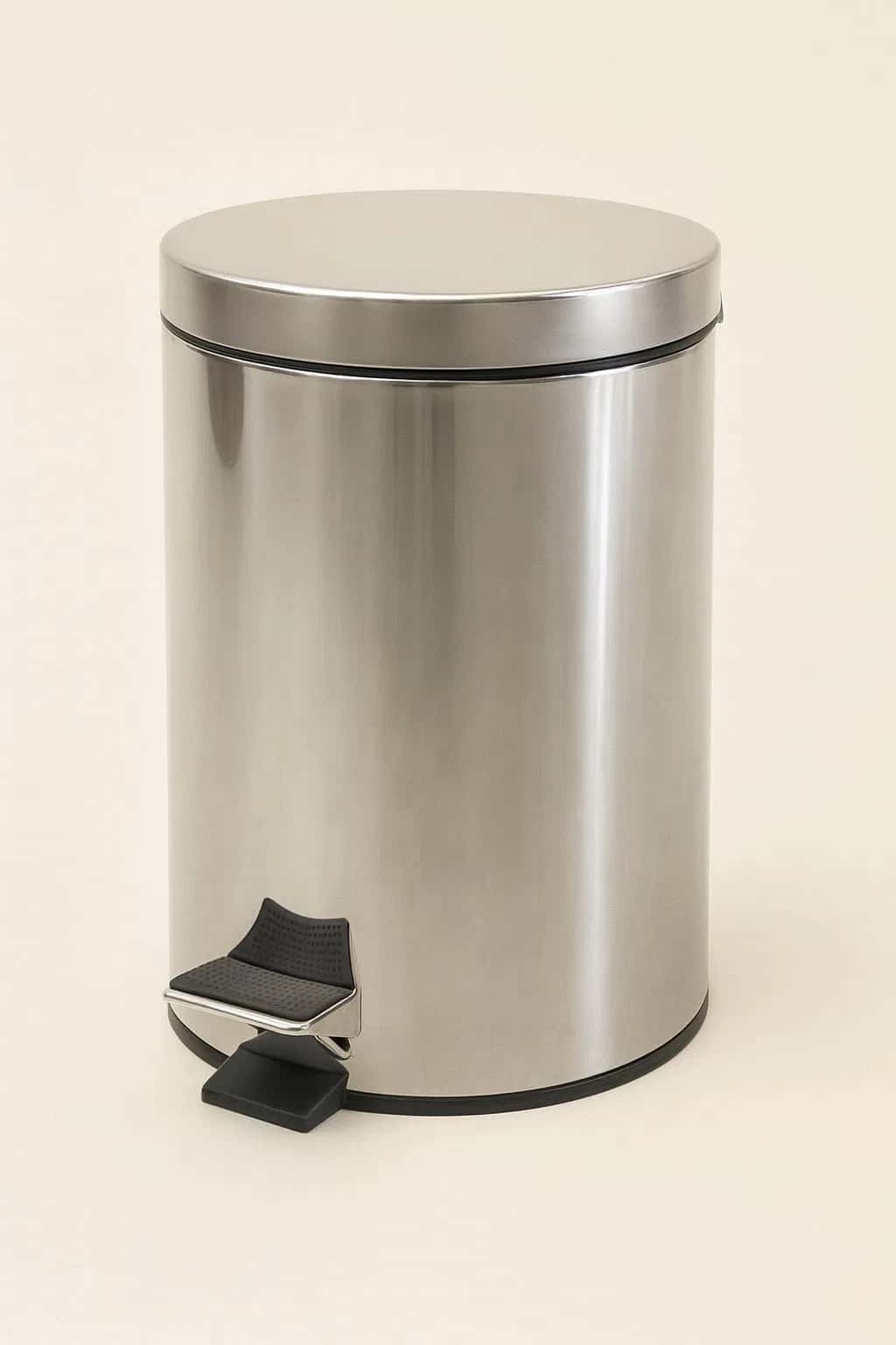 Pedal trash bin 5 liters, silver - Tenderyard