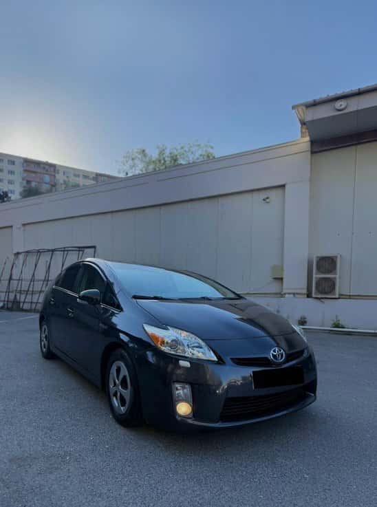 Toyota Prius, 2011 il, 370000 km, 1.8 L - Tenderyard