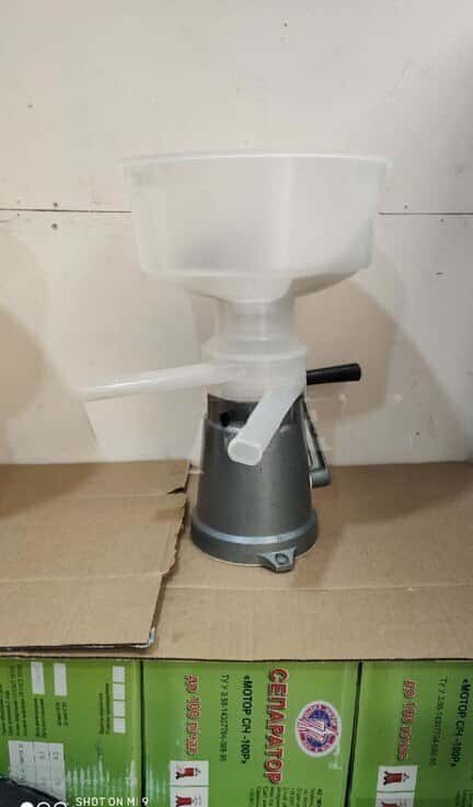Russian-Made 5-Liter Milk Separator - Tenderyard