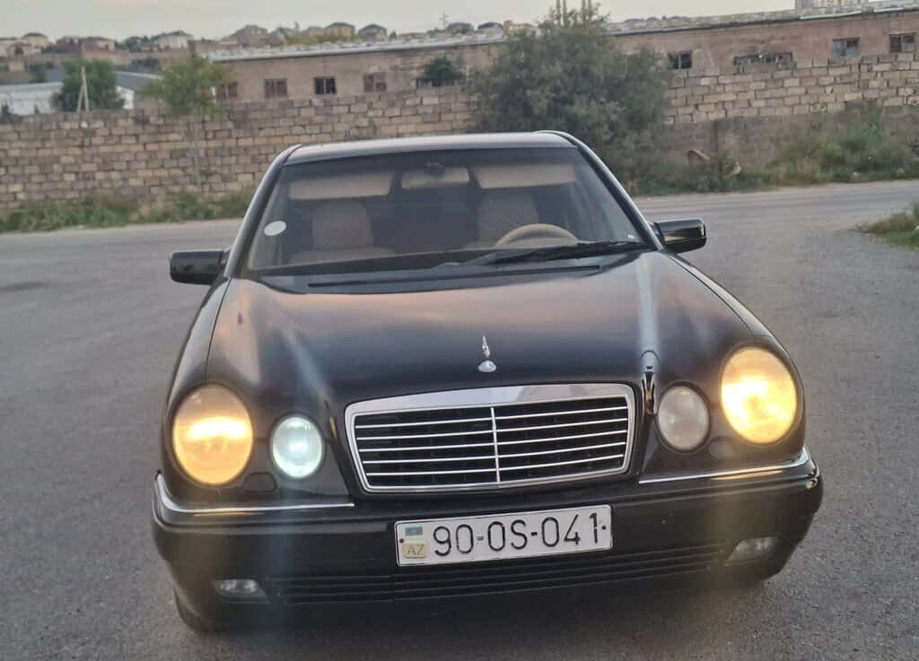 Mercedes E 240, 1997 il, 245000 km, 2.4 L - Tenderyard