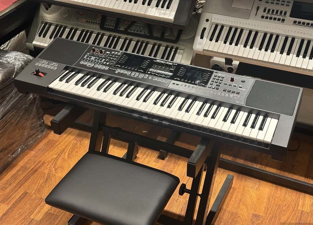 Roland E-A7 Synthesizer - Tenderyard