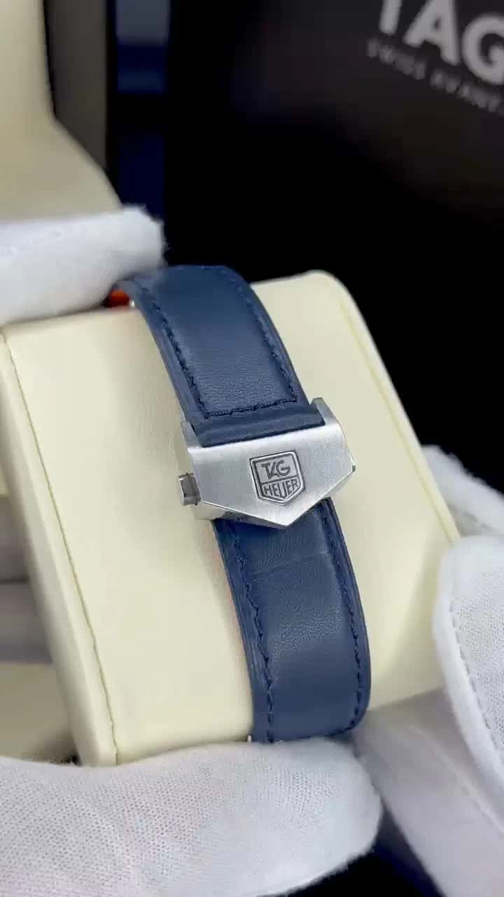 Tag Heuer Monaco qol saatı - Tenderyard