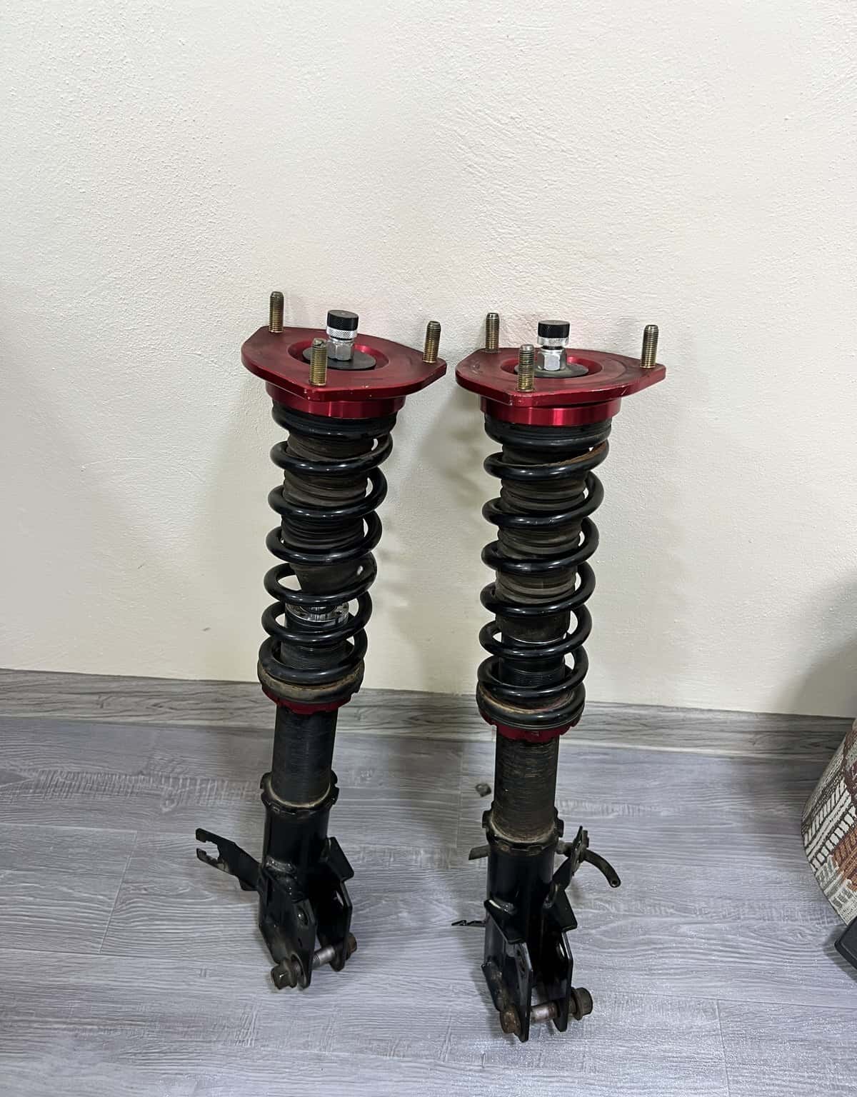 Shock absorbers for Nissan X-Trail - Tenderyard