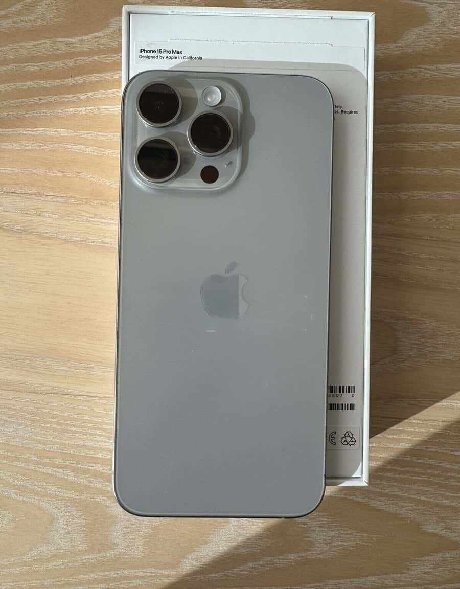 Apple iPhone 15 Pro Max, 8 GB - Tenderyard