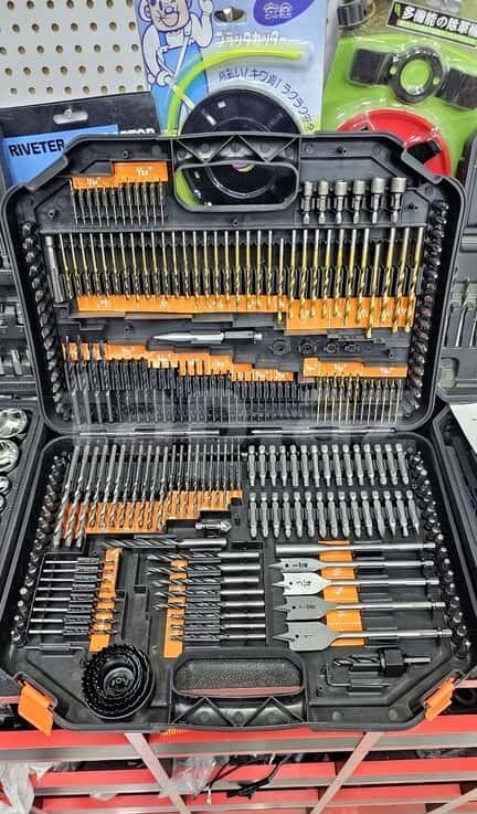 Drill Bit and Tool Set - Tenderyard