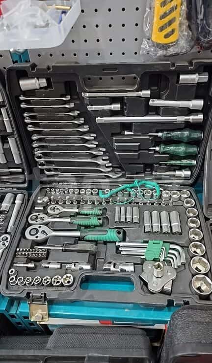 121-piece wrench and tool set - Tenderyard