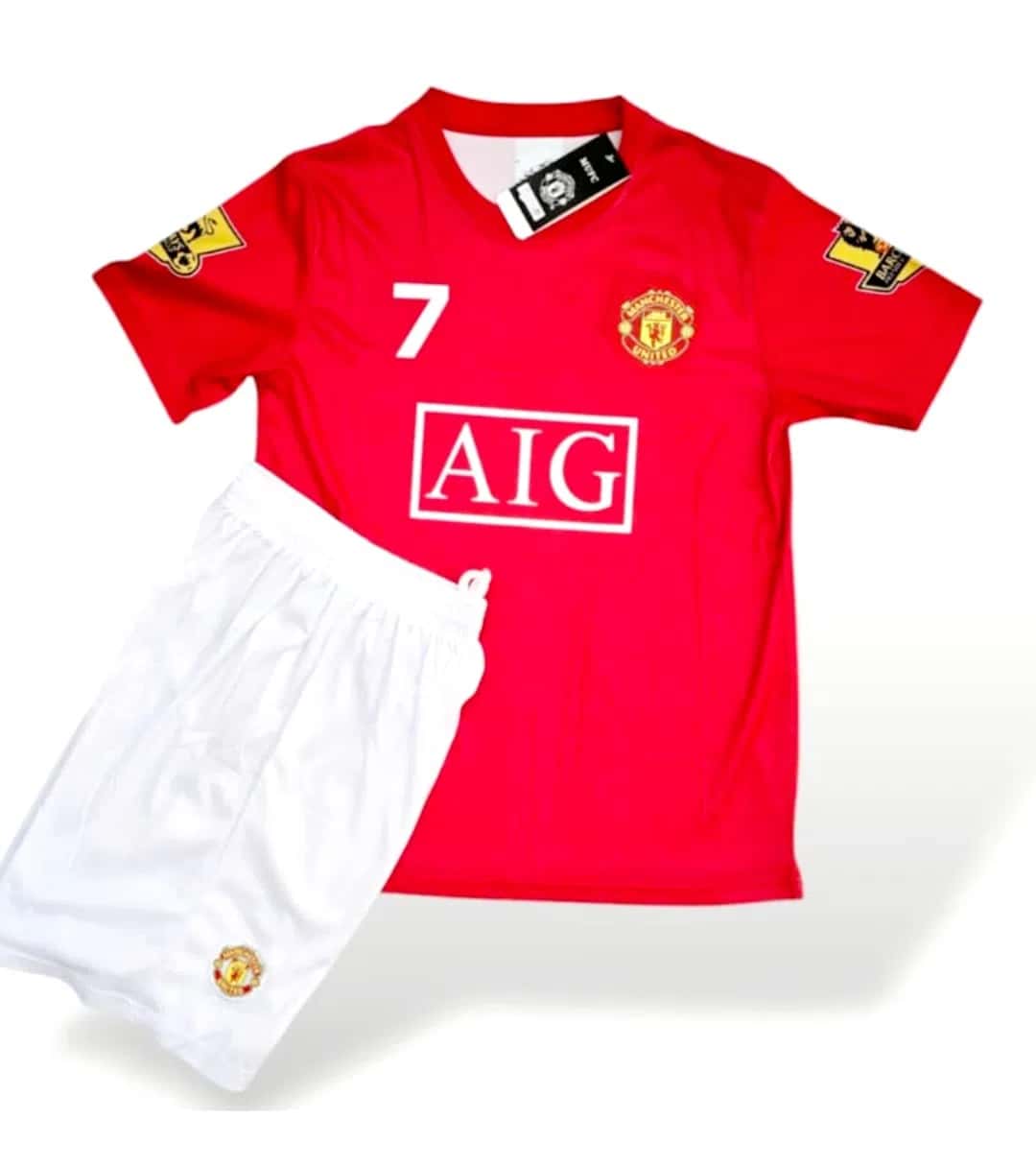Manchester United Ronaldo-7 football jersey, 12-14 years old - Tenderyard