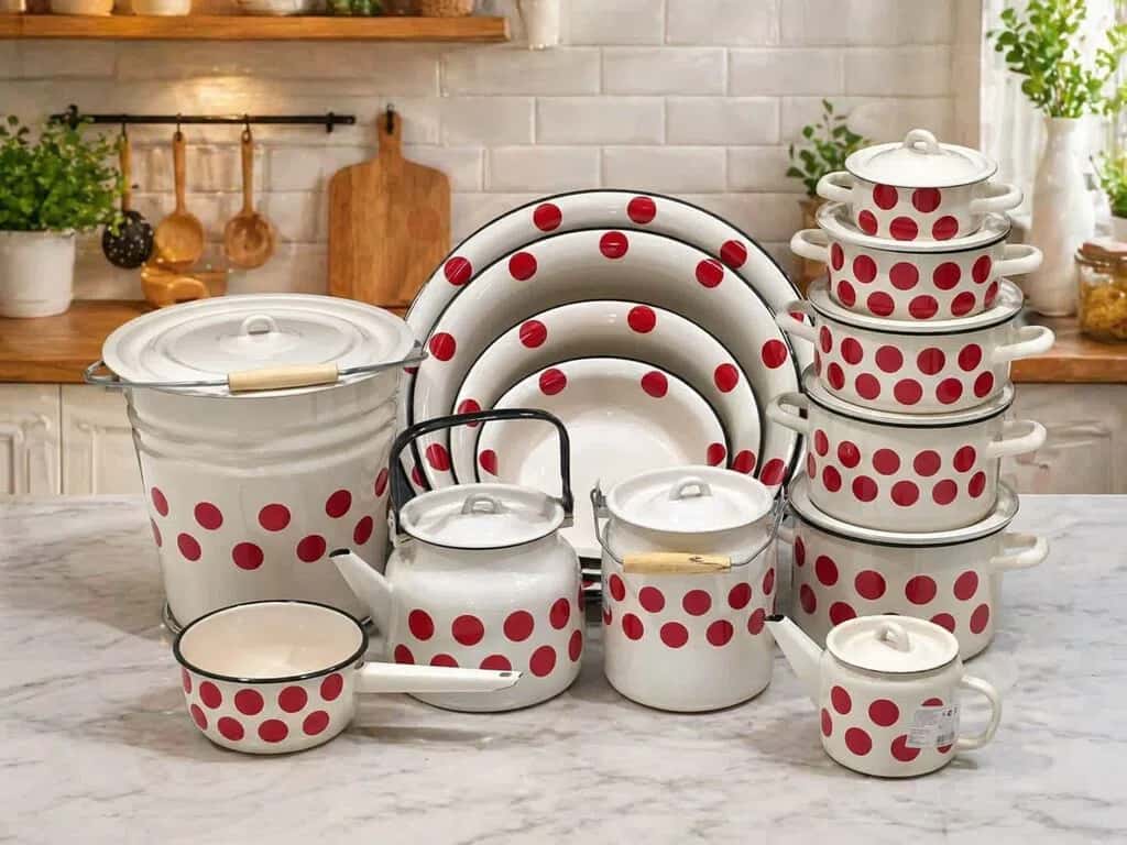 Dinnerware set - Tenderyard