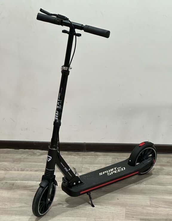 Two-wheeled scooter, with 200 mm rubber wheels - Tenderyard