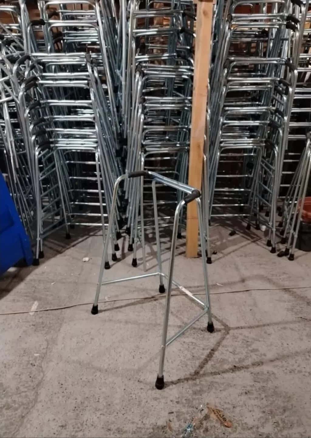 Walking aid for patients (walker) - Tenderyard