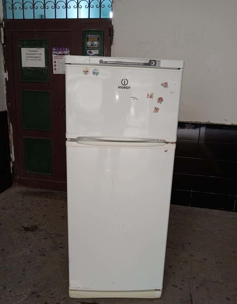 Indesit refrigerator - Tenderyard