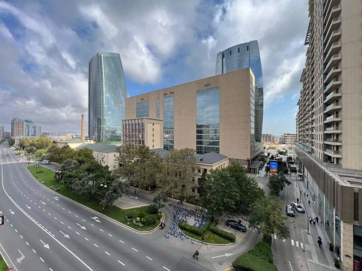 4 otaqlı mənzil 200 m² satılır - Tenderyard