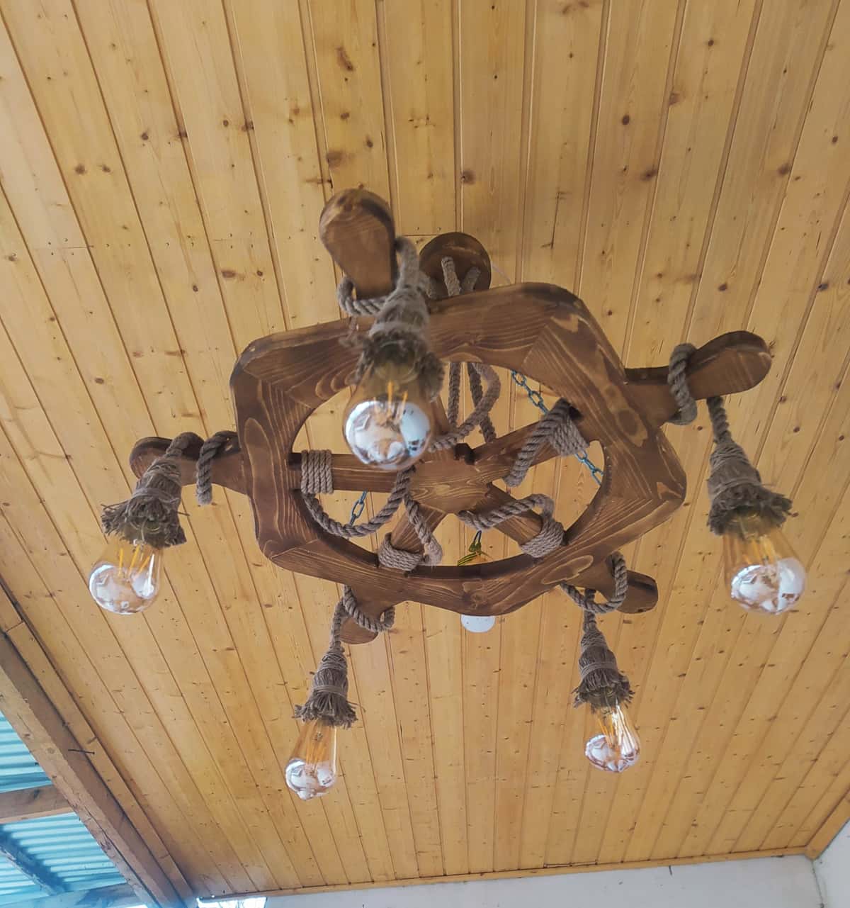 Chandelier Brown color - Tenderyard