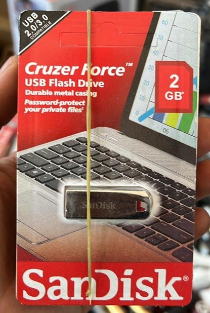 128 GB USB Flash drive, Plastic material - Tenderyard