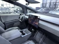 Tesla Cybertruck, 2024 il, 0 km — şəkil 10