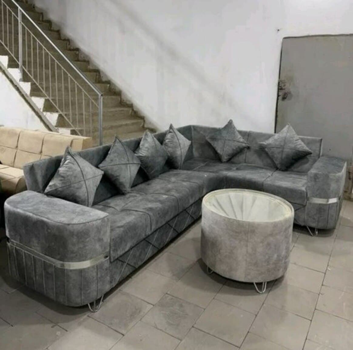 Künc divan, Qarışıq rəng
