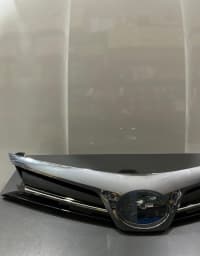 Ön radiator barmaqlığı Toyota Fielder — şəkil 4